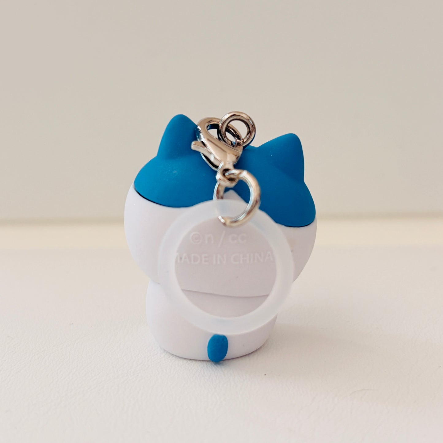 Hachiware (Mejirushi) Keyholder